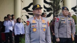 Kapolda Jawa Barat Irjen Pol. Dr. Pipit Rismanto S.I.K., M.H. menegaskan bahwa masyarakat perlu lebih bijak dalam menangani sampah dan tidak melakukan pembakaran tanpa memperhatikan kondisi lingkungan sekitar, ( Dok - Foto )