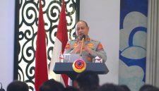 Kapolda Jawa Barat Irjen. Pol. Dr. Pipit Rismanto, S.I.K., M.H., menyampaikan apresiasi dan terima kasih kepada seluruh jajaran personel Fungsi Reserse Kriminal (Reskrim) atas dedikasi, loyalitas, dan pelaksanaan tugas dalam menjaga keamanan dan ketertiban masyarakat serta memberikan pelayanan penegakan hukum terbaik kepada masyarakat. Rabu, (26/08/2026),( Dok - Foto )