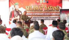 Pangdam IV/Diponegoro Mayjen TNI Achiruddin, S.E., M.Han., meresmikan pengoperasian jembatan yang menghubungkan Desa Tanjungrejo dengan Desa Klaling tersebut. Peresmian ditandai dengan penandatanganan prasasti dan disaksikan Bupati Kudus Dr. Ars. Sam’ani Intakoris, S.T., M.T., jajaran Forkopimda, pejabat Kodam IV/Diponegoro, serta masyarakat,( Dok - Foto )