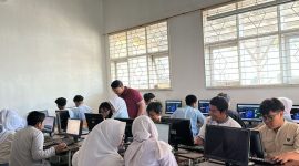 Polres Cimahi  berikan edukasi kepada generasi muda melalui Sosialisasi Pelatihan Training of Trainer (TOT) Paham AI di SMAN 1 Parongpong, Kabupaten Bandung Barat, Jumat (4/9/2026),( Dok - Foto)
