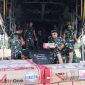 Lanud Halim Perdanakusuma kembali mendukung upaya penanganan kebakaran hutan dan lahan (karhutla) di wilayah Kalimantan dengan mendistribusikan bantuan berupa alat pelindung diri (APD) dan masker serta tabung oksigen .Sabtu (5/9/2026), ( Dok - Foto )