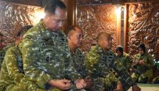 Pangdam IV/Diponegoro Mayjen TNI Achiruddin, S.E., M.Han., mendampingi Panglima TNI Jenderal TNI Agus Subiyanto melaksanakan ziarah rombongan ke Astana Giri Bangun, Karanganyar, Selasa (22/9/2026),( Dok - Foto )