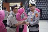 Kepolisian Daerah Jawa Barat melaksanakan serah terima jabatan (sertijab) sejumlah pejabat utama dan pimpinan satuan kewilayahan pada Senin, 28 September 2026,( Dok - Foto )