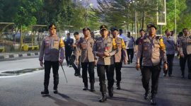 Irwasda Polda Jawa Barat Kombes Pol. Benny Subandi, S.I.K., M.Si., mewakili Kapolda Jawa Barat Irjen Pol. Dr. Pipit Rismanto, S.I.K., M.H., membuka kegiatan Rapat Kerja Teknis (Rakernis) Fungsi Sentra Pelayanan Kepolisian Terpadu (SPKT) Polda Jawa Barat dan jajaran Tahun Anggaran 2026, yang berlangsung di Aula Moeryono Polda Jabar, Selasa (29/9/2026),( Dok - Foto )