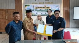 Pemerintah Desa Cimahi Kecamatan Cicantayan Kabupaten Sukabumi, bersama Badan Permusyawaratan Desa (BPD) Cimahi menetapkan Rencana Kerja Pemerintah Desa (RKPDes) Tahun Anggaran 2027. Kegiatan yang digelar , di Aula Desa Cimahi. Jumat ,(2/10/2026),( Dok - Foto )