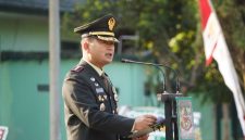 Komandan Korem 062/Tn Kolonel Inf Dadi Sutandi S.E., M.M., selaku Inspektur Upacara (Irup) memimpin Upacara Peringatan HUT Ke 81 TNI tahun 2026, bertempat di lapang upacara Makorem 062/Tn, Senin (5/10/26),( Dok - Foto )