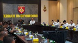 Irdam IV/Diponegoro Brigjen TNI Denny Marantika, M.Han., memimpin Entry Meeting Badan Pemeriksa Keuangan (BPK) RI di Makodam, Selasa (6/10/2026),( Dok - Foto )