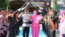 AKBP Rachmad C. Yusuf memasuki Markas Polres Kebumen pada Kamis, 8 Oktober 2026, menjadi penanda dimulainya amanah baru sebagai Kapolres Kebumen,( Dok - Foto )