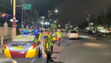 Polres Kebumen mengintensifkan patroli malam untuk mengantisipasi penggunaan knalpot brong dan aksi balap liar yang berpotensi mengganggu ketertiban umum. Kegiatan tersebut dilakukan setelah penggunaan knalpot bising banyak dikeluhkan masyarakat,( Dok - Foto )