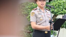 Kapolres Kebumen AKBP Rachmad C. Yusuf menjadi inspektur upacara bendera di SMA Negeri 1 Kebumen, Senin pagi, 19 Oktober 2026,( Dok - Foto )