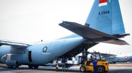 TNI Angkatan Udara melalui Lanud Halim Perdanakusuma terus bersinergi dengan BNPB, BMKG, BRIN, dan Kementerian Kehutanan dalam mendukung penanganan kebakaran hutan dan lahan (karhutla) di wilayah Sumatera dan Kalimantan,( Dok - Foto )