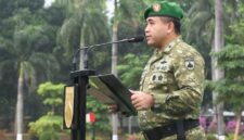 Kasdam IV/Diponegoro Brigjen TNI M. Andhy Kusuma, S.Sos., M.M., M.Han., CFrA., memimpin upacara peringatan Hari Sumpah Pemuda ke-98 Tahun 2026 di Lapangan Makodam IV/Diponegoro, Rabu (28/10/2026),( Dok - Foto )