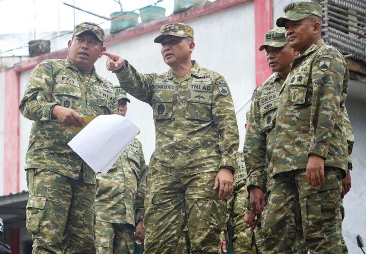 Pangdam IV/Diponegoro Tinjau Marshaling Area Yon TP dan Pembangunan Infrastruktur di Kebumen