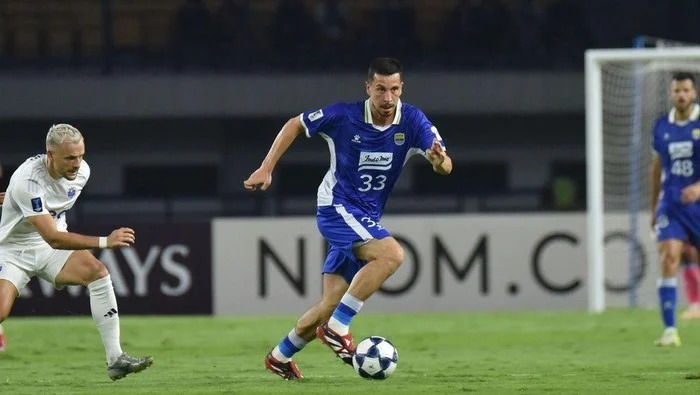 Thom Haye, beserta absennya sang pemain dalam perayaan gelar juara Dewata Challenge Series 2026 di Bali, akhirnya mulai terkuak. (Dok-Foto)