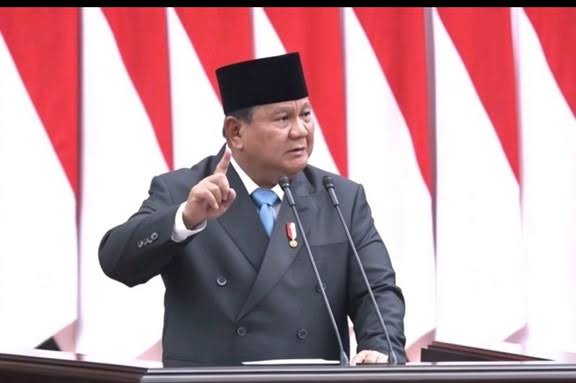 Presiden Prabowo saat menyoroti pentingnya membangun generasi muda yang mandiri, inovatif, dan berani mengambil risiko demi memperkuat ekonomi nasional. (Dok-Foto)