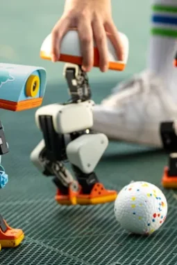 Microduck: Robot Bebek Mungil yang Langsung Laris Manis Setelah Tampil di Panggung Nvidia